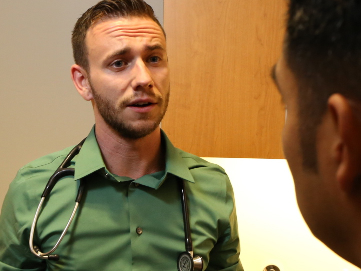 provider and pt discussing treatment